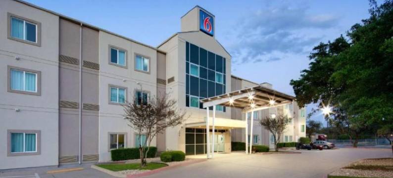 呗盟圣安东尼奥机场酒店(Baymont by Wyndham San Antonio Airport)图片