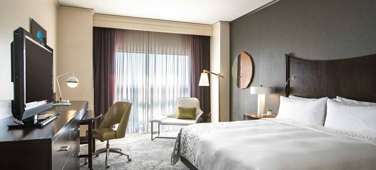 万丽罗利北山酒店(Renaissance Raleigh North Hills Hotel)图片