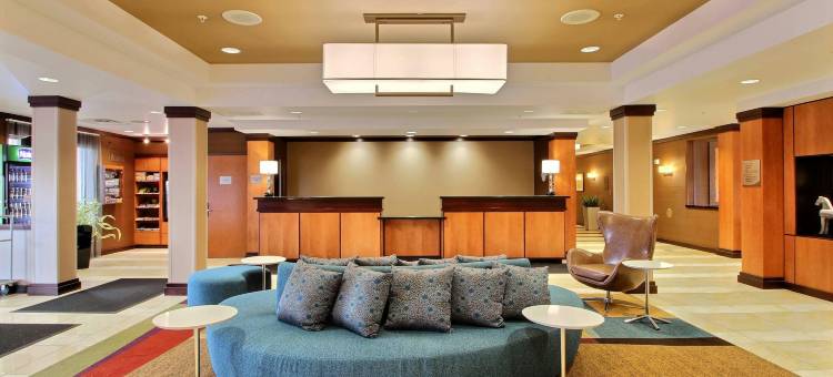 密尔沃基机场万枫酒店及套房(Fairfield Inn & Suites Milwaukee Airport)图片