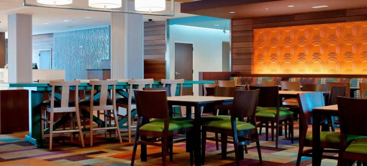 得梅因厄本代尔万枫酒店及套房(Fairfield Inn & Suites des Moines Urbandale)图片