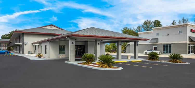 汤玛士维尔红屋顶套房酒店(Red Roof Inn & Suites Thomasville)图片