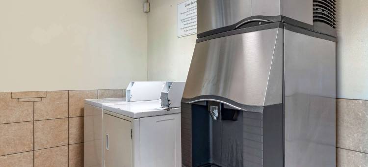 波特兰机场伊克诺旅馆(Econo Lodge Portland Airport)图片