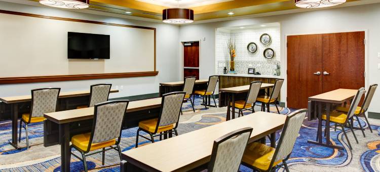 哥伦布希尔顿欢朋套房酒店(Hampton Inn & Suites Columbus)图片