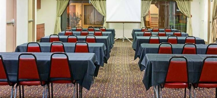 丰塔纳-里阿尔托戴斯酒店(Days Inn by Wyndham Fontana / Rialto)图片