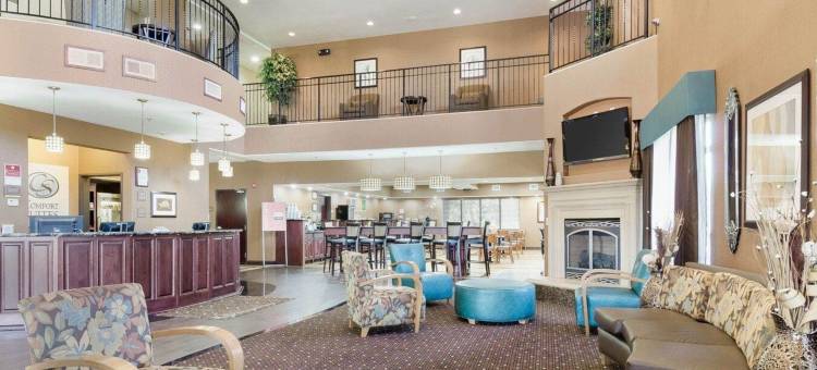 托皮卡西北舒适套房酒店(Comfort Suites Topeka Northwest)图片