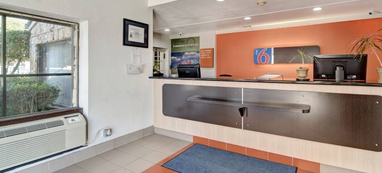 达拉斯森林车道6号汽车旅馆(Motel 6 Dallas, TX - Forest Lane)图片