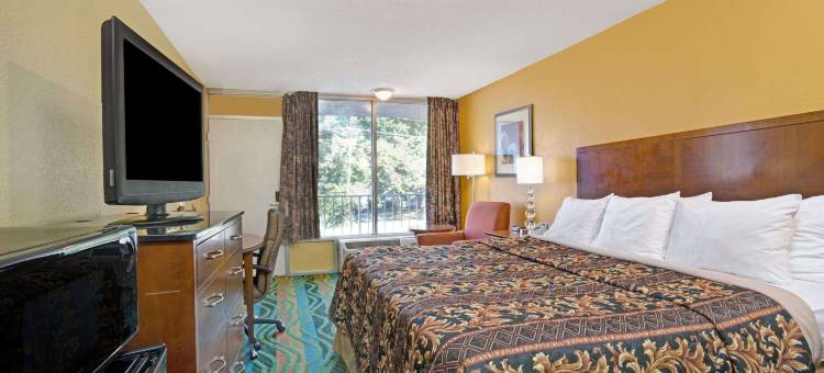 诺福克军事圈戴斯酒店(Days Inn by Wyndham Norfolk Military Circle)图片