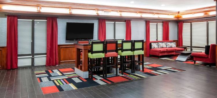 泰勒戴斯套房酒店(Days Inn & Suites by Wyndham Tyler)图片