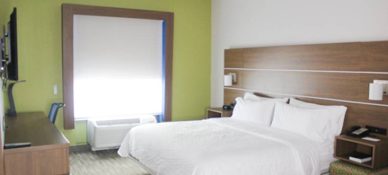 智选假日套房酒店布卢明顿N -马丁斯维尔 by IHG(Holiday Inn Express & Suites MARTINSVILLE-BLOOMINGTON AREA by IHG)图片