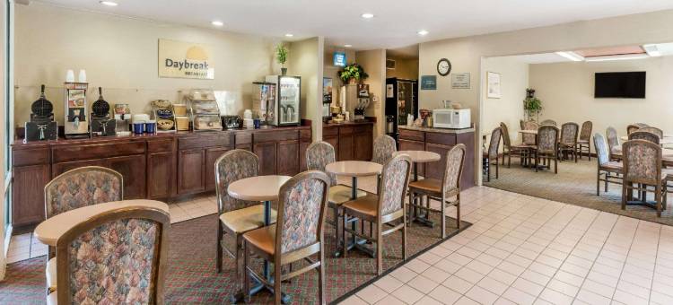 得梅因西克莱夫温德姆戴斯酒店(Days Inn by Wyndham West des Moines / Clive)图片