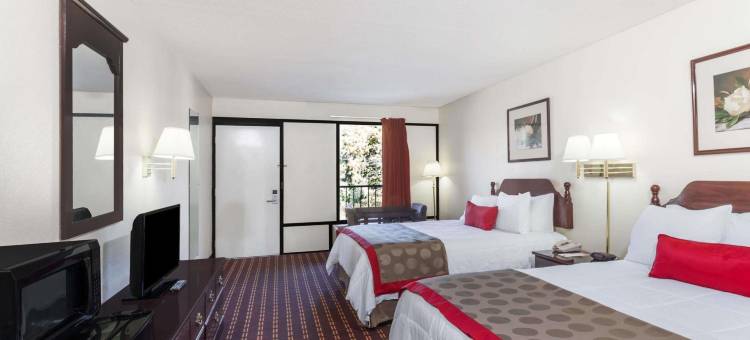 Travelodge by Wyndham Clarksville图片