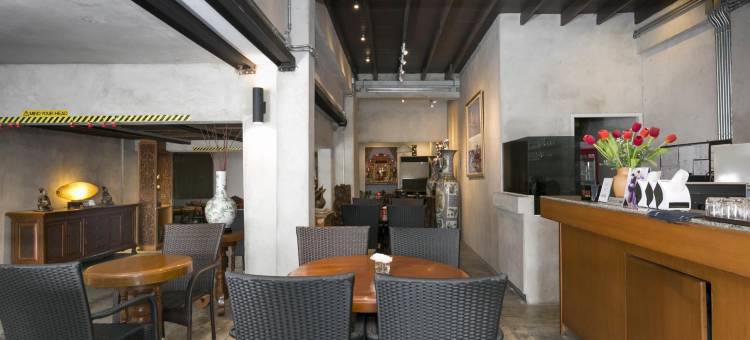 镇中酒店(Intown Residence)图片