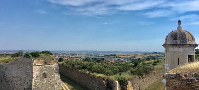 宝尊堂市中心复古西班牙风复合式公寓(Portiuncula, Antique Spanish Duplex in City Center)图片
