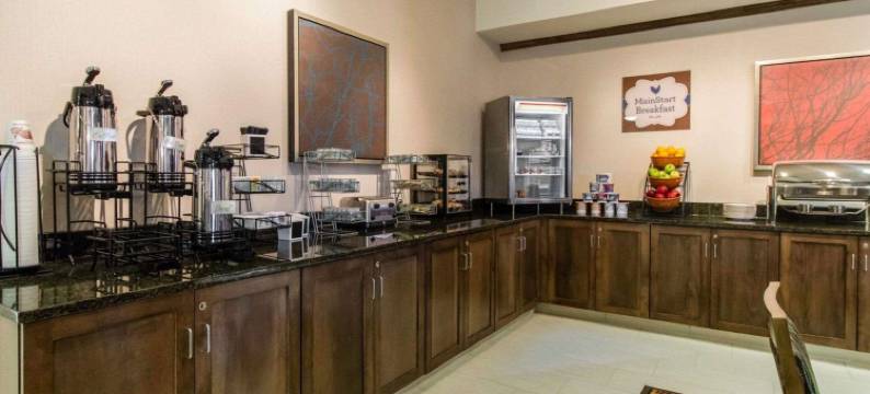 沃特福德市 - 活动中心美茵斯坦套房酒店(MainStay Suites Watford City - Event Center)图片