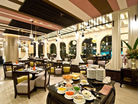 Tsix5 Hotel Over view