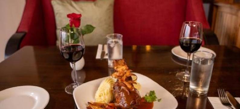 滨水酒店及餐厅(Waterfront House & Restaurant)图片