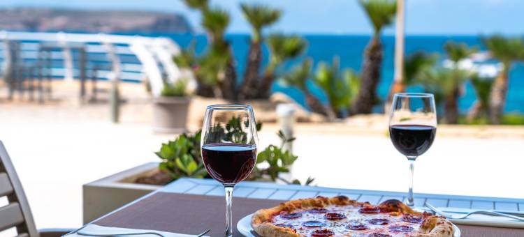 里维埃拉温泉度假村-限成人(Riviera Spa Resort - Adults Only)图片