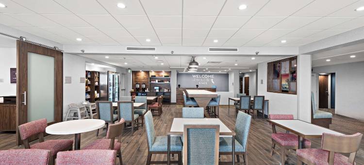 洛杉矶机场欢朋酒店，加州(Hampton Inn by Hilton Los Angeles Airport)图片