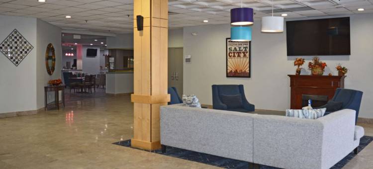 东锡拉丘兹品质酒店和套房 - 运载人圆圈(Quality Inn & Suites East Syracuse - Carrier Circle)图片