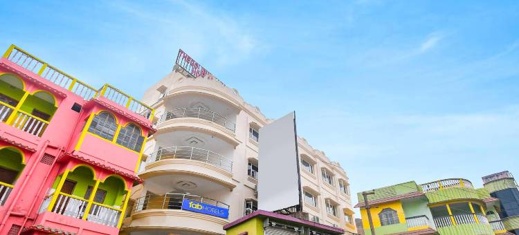 Fabhotel Prime The Golden Plaza的黄金广场(FabHotel Prime the Golden Plaza - Nr Tarapith Temple)图片