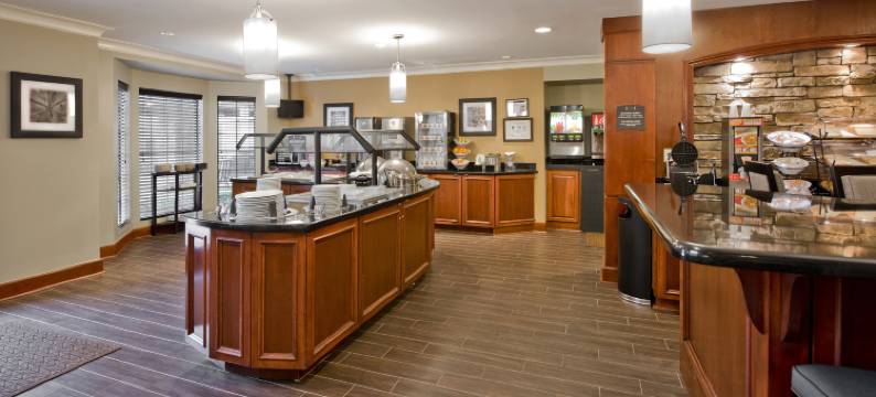 Staybridge Suites 夏洛特巴兰坦 by IHG(Staybridge Suites CHARLOTTE BALLANTYNE by IHG)图片