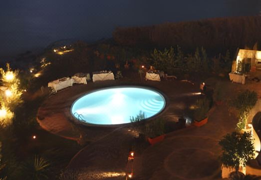 E' Hotel Hotel Overview