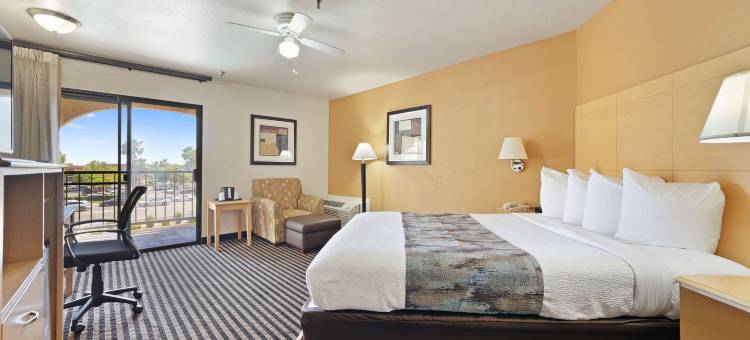 曼狄卡贝斯特韦斯特优质行政套房酒店(Best Western Plus Executive Inn  Suites)图片