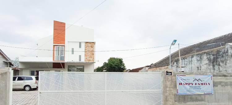 Happy Family Homestay Jember Mitra RedDoorz图片