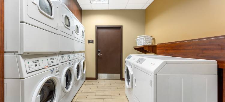 匹兹堡克兰伯里镇Staybridge套房酒店(Staybridge Suites PITTSBURGH-CRANBERRY TOWNSHIP by IHG)图片