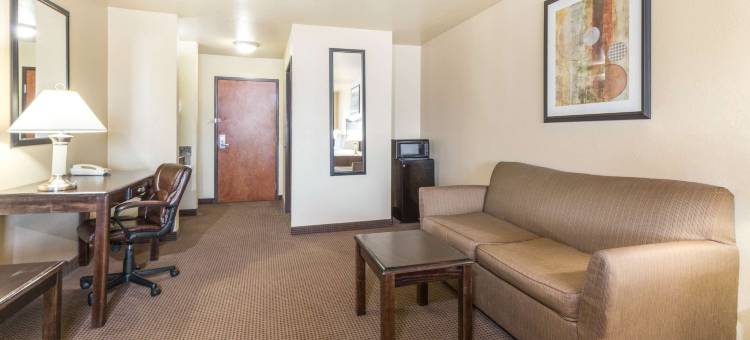 佩里顿呗盟套房酒店(Baymont by Wyndham Perryton)图片