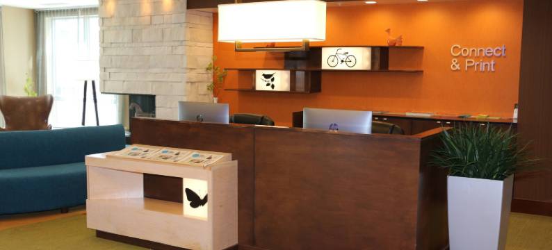 鲍灵格林万枫酒店及套房(Fairfield Inn & Suites Bowling Green)图片