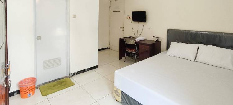 哈萨纳清真宾馆-靠近皇家广场-红伙伴(Hasana Guest House Syariah Near Royal Plaza RedPartner)图片