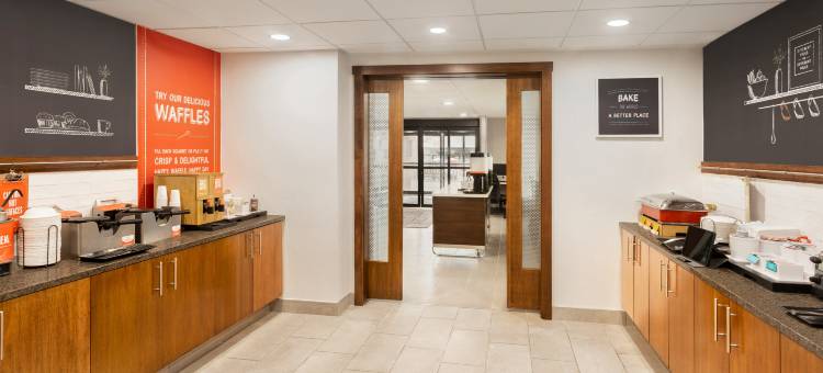 密尔沃基-布鲁克菲尔德欢朋酒店(Hampton Inn Milwaukee/Brookfield)图片