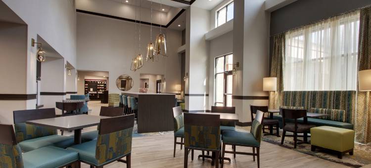 奈特戴尔罗里欢朋套房酒店(Hampton Inn & Suites by Hilton Knightdale Raleigh)图片