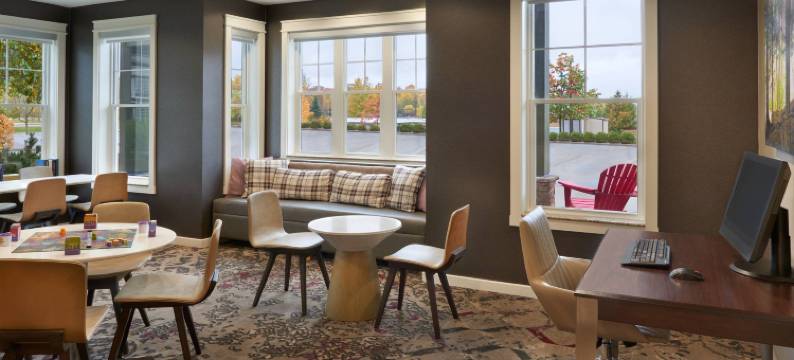 格雷文赫斯特穆苏科卡码头residence innResidence Inn 酒店(Residence Inn Gravenhurst Muskoka Wharf)图片