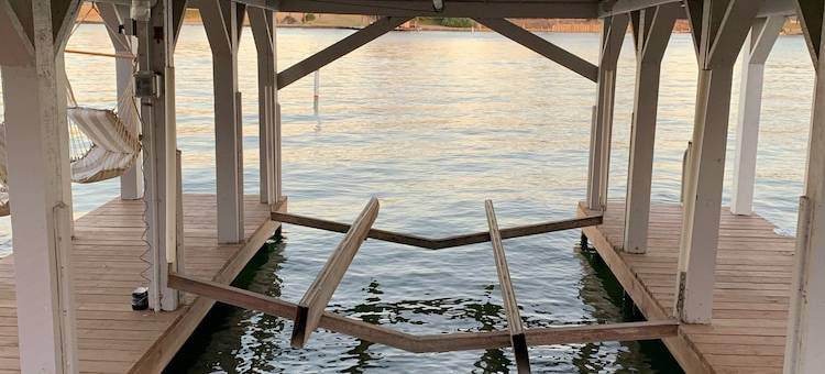 Elm Lodge - Lake House w/ Pool, Dock, 100' Lake Front, Large Yard w/ Great Views图片