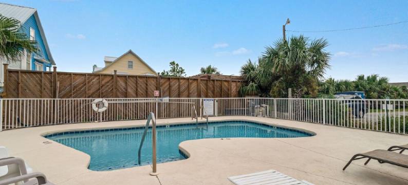 Booking Now for Spring Break! Across from the Beach& Close to the Heart of Town!图片