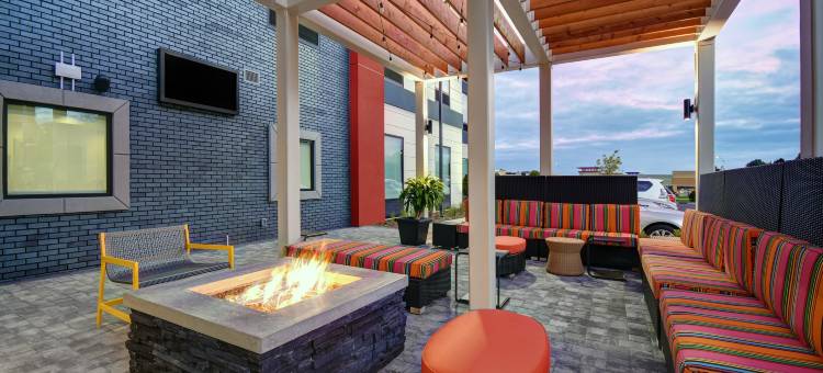 弗吉尼亚布莱克斯堡希尔顿惠庭套房酒店(Home2 Suites by Hilton Blacksburg)图片