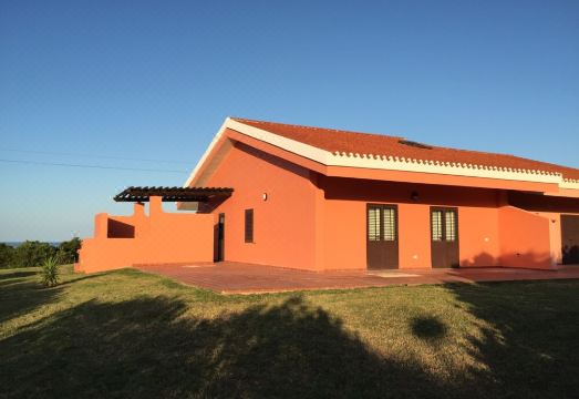 Elegance, comfort and proximity to the crystal clear waters of the HairyHotel Overview