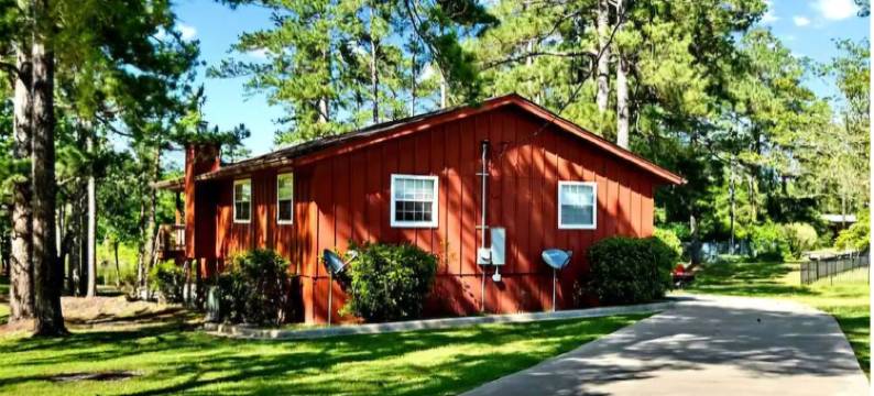 2 Homes! 6 BR 5BA! Swimming pool! Private Hot Tub! Pool Table! Basketball Hoop!图片