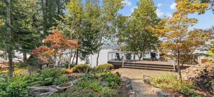 Romantic 1930s Beach Cottage图片