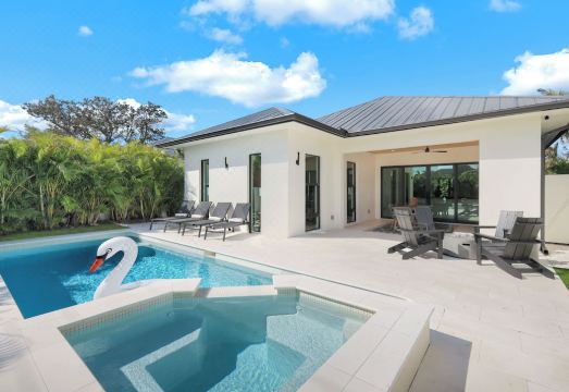 Gulf Haven Hideaway: Naples 4BD Oasis - Pool + Spa Hotel Overview