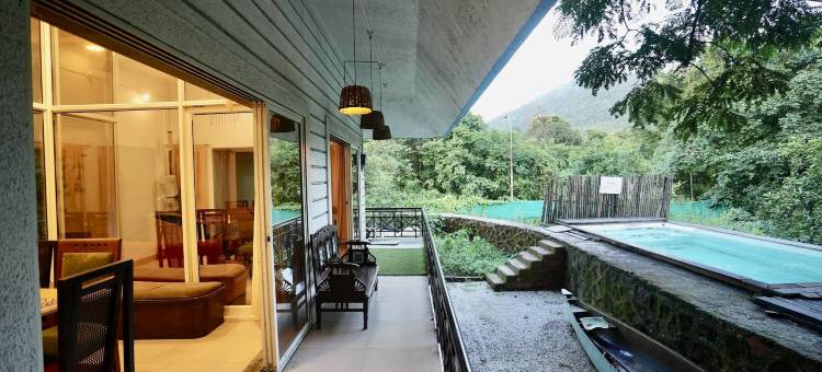 湖边波西米亚旅社(Lakeside Boheme Inn)图片