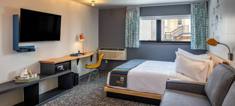 麻雀旅馆(The Sparrow)图片