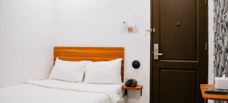 乔拉因 @ 名古屋山巴淡米特拉瑞德多兹(Chola Inn at Nagoya Hill Batam Mitra RedDoorz)图片