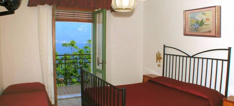 奥古斯塔贾尼酒店(Hotel Augusta Garnì)图片