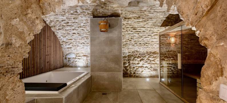 常绿的慢节奏(Au Ralenti du Lierre)图片