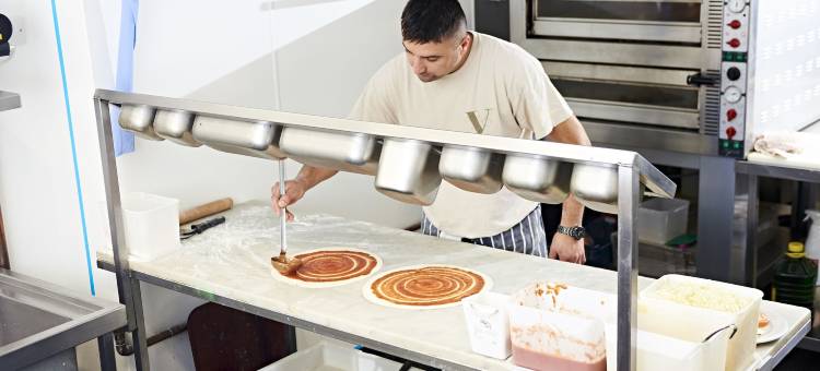 餐厅客房(Valentino s Restaurant with Rooms)图片