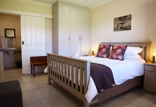 Mayfair Farm Cottages Hotel Overview