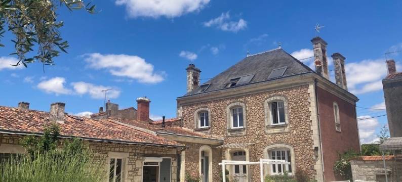 玫瑰别墅酒店(La Villa des Roses Gîte Chambres d'hôtes Piscine chauffée)图片